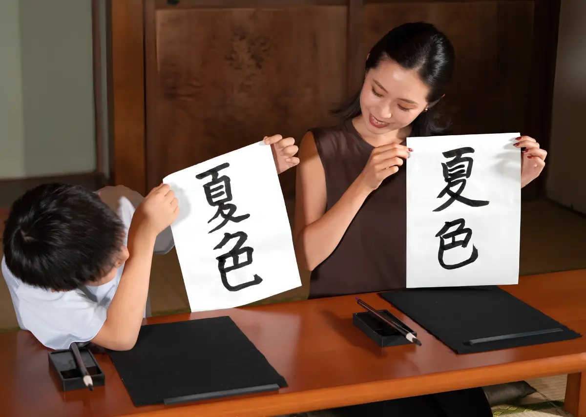 Students learning Mandarin with GrittyTech.